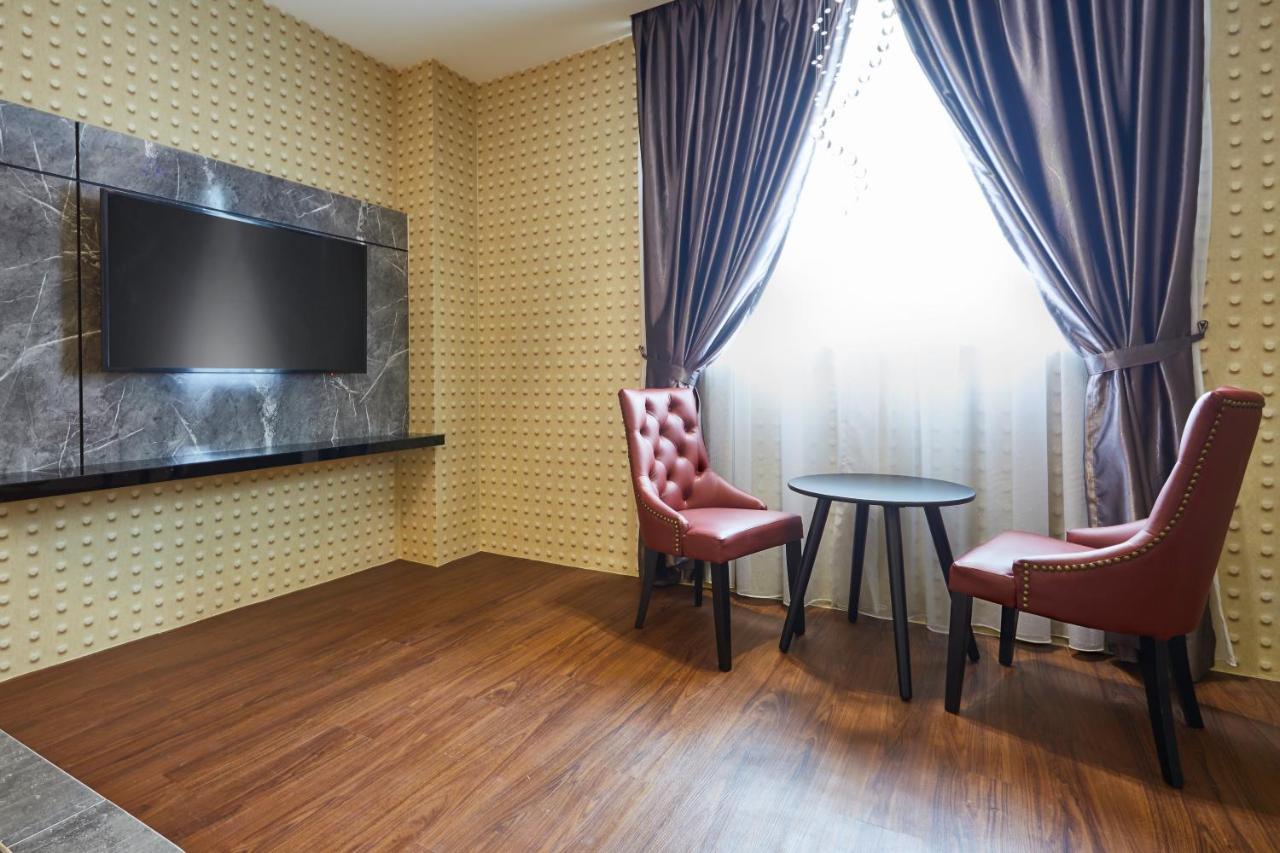 Dream Luxury Hotel Muar Exteriör bild