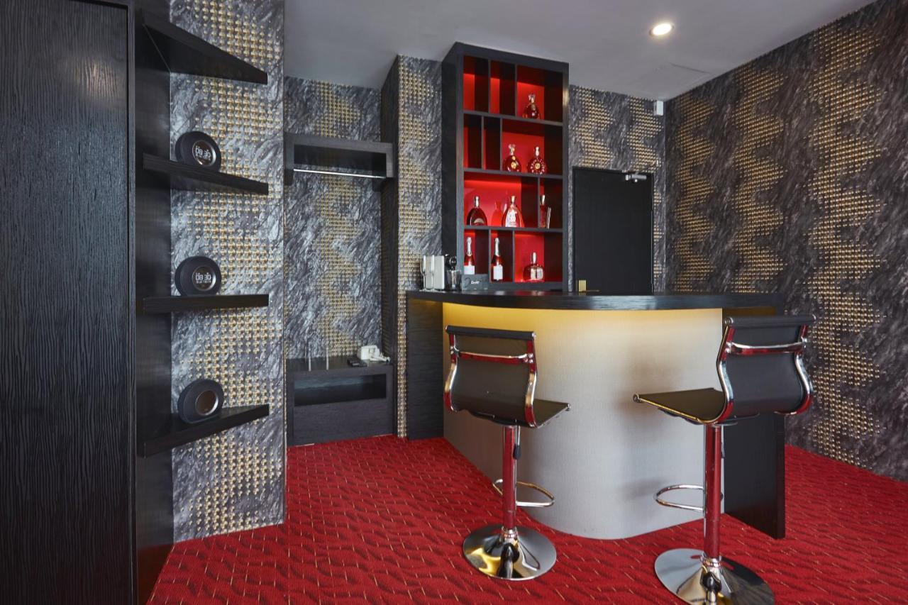 Dream Luxury Hotel Muar Exteriör bild