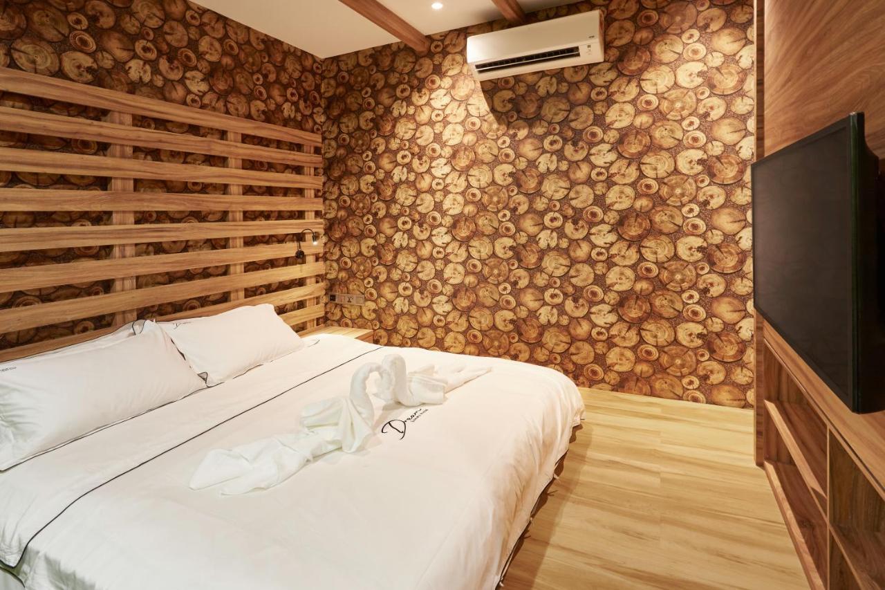 Dream Luxury Hotel Muar Exteriör bild